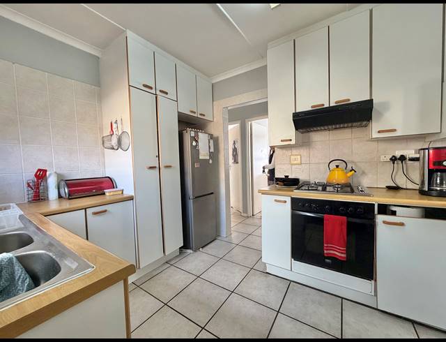 3 BEDROOM TOWNHOUSE FOR SALE IN ASTON BAY